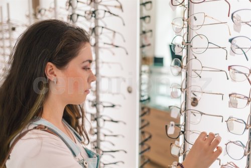 Ochrana okuliarov a obrúb v optikách